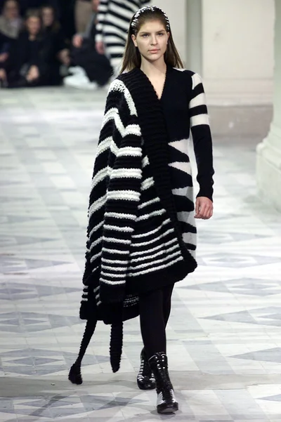 Look 28